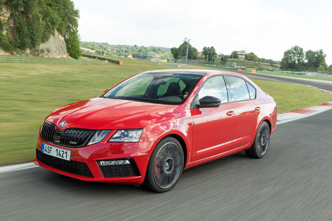 最強のスコダ オクタビア Vrs 245 アウディやvwと違う 魅せない という魅せ方 Autocar Japan の写真 自動車情報サイト 新車 中古車 Carview