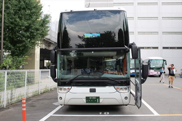 グループ初の2階建てバス フジエクスプレス のinterccityddを穴が開くほど観察してきた ベストカーweb の写真 3ページ目 自動車情報サイト 新車 中古車 Carview