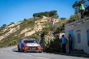 WRC第4戦ツール・ド・コルスは、最終ステージでヒュンダイのティエリー・ヌーヴルが逆転！【モータースポーツ】