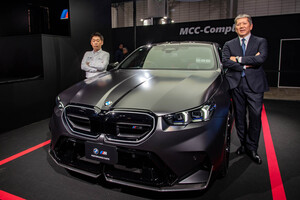 727馬力のBMW「M5」が日本初お披露目！「M2／M4」と合わせて「Mパフォーマンス・パーツ」をまとった車両はファン必見です！