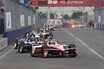 【フォーミュラE第9戦東京E-Prix レースレポート2】悲願達成！日産のローランドが東京E-Prix初優勝