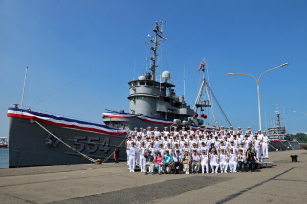 80年超の船歴にピリオド！「第二次大戦中に誕生した米軍艦」ついに退役 ビキニ環礁での核実験にも参加