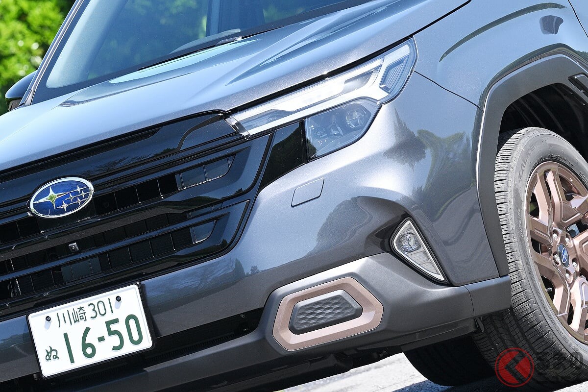 スバル新型「フォレスター」“本格ハイブリッド”に人気殺到！ 「ブロンズホイールが好み！」あえて“純ガソリン車”を選ぶ人も!? 404万円から買えるターボ車「SPORT」何がいい？