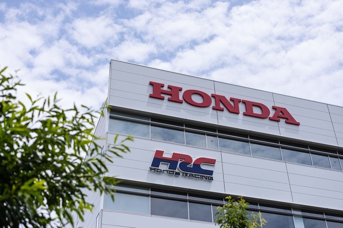 アストンマーティンF1代表、HRC Sakuraを視察……ホンダとの連携に自信「彼らは速いマシンを作るために必要な全てのことをしている。励みになるよ」