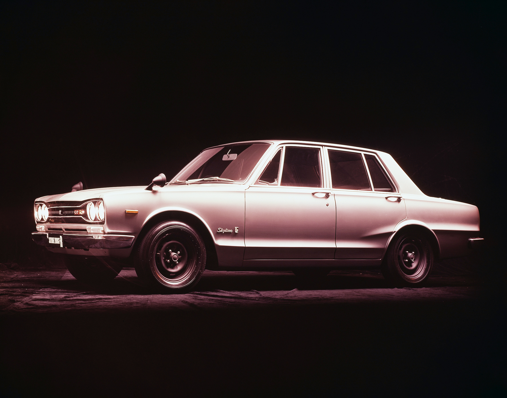 懐かしい車1986年6月CAR and D 新型スカイラインなど掲載 懐かしい車1986年6月CAR and DRIVER 新型スカイラインなど掲載