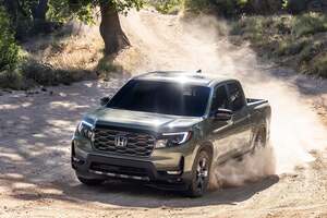 全長5.3m超はホンダの乗用車で最大！ 北米向けピックアップトラック「リッジライン」がたくましい！【日本未発売のクルマたち#️11】