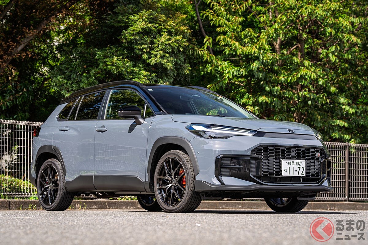 トヨタ「新型カローラクロス」に初の「GRスポーツ」設定！ 誕生した理由は？ 家族向け“コンパクトSUV”に専用「2リッターエンジン」×“スポーツサス”でコダワリが凄かった 開発者に聞いた