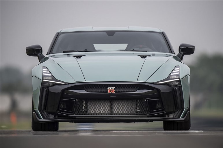 自動車 NISSAN GTR 約1億3000万円の「日産 GT-R 50 by イタルデザイン」の量産試作