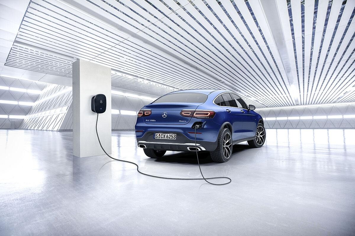 メルセデス・ベンツGLCクーペにプラグインハイブリッドが追加　先代モデルよりも蓄電容量をアップ