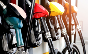 【雑学】ガソリンスタンドで売っている自動車用燃料。違いは何？