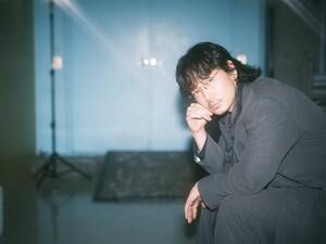『でっちあげ　～殺人教師と呼ばれた男』主演の綾野剛は、ダークなエンタメ作品にどう向き合ったのか