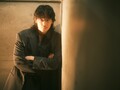 『でっちあげ　～殺人教師と呼ばれた男』主演の綾野剛は、ダークなエンタメ作品にどう向き合ったのか
