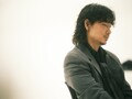 『でっちあげ　～殺人教師と呼ばれた男』主演の綾野剛は、ダークなエンタメ作品にどう向き合ったのか