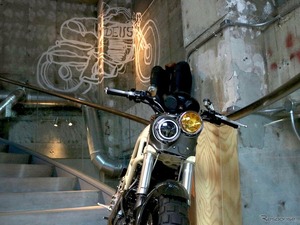 ドゥカティにMVアグスタの特注「ドリームマシン」が原宿に集結、8月30日まで特別展示