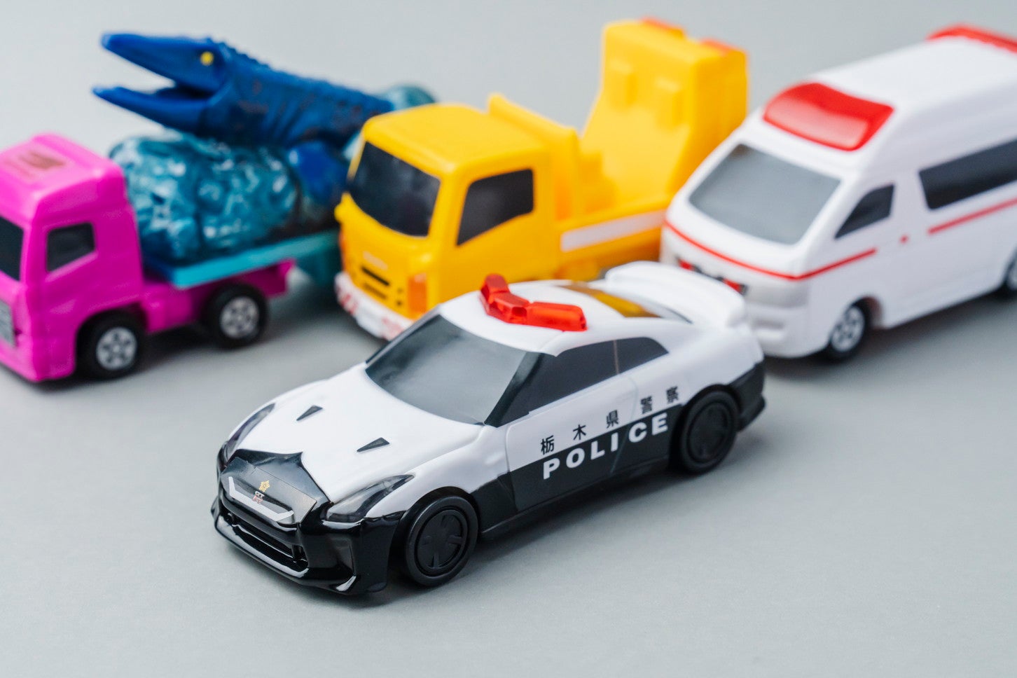 ハッピーセット「トミカ」第1弾がついに発売！ GT-Rパトカーや