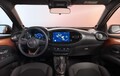 トヨタ “最小クラスのハイブリッドカー” 新型「アイゴX」に注目