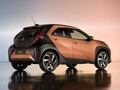 トヨタ “最小クラスのハイブリッドカー” 新型「アイゴX」に注目