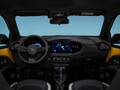 トヨタ “最小クラスのハイブリッドカー” 新型「アイゴX」に注目