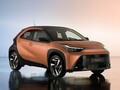 トヨタ “最小クラスのハイブリッドカー” 新型「アイゴX」に注目