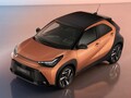 トヨタ “最小クラスのハイブリッドカー” 新型「アイゴX」に注目