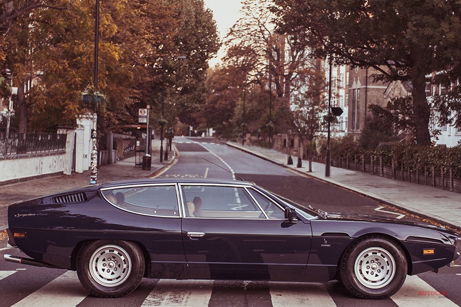 アビーロードで ランボルギーニ エスパーダ50周年 王立自動車クラブも訪問 Autocar Japan 自動車情報サイト 新車 中古車 Carview