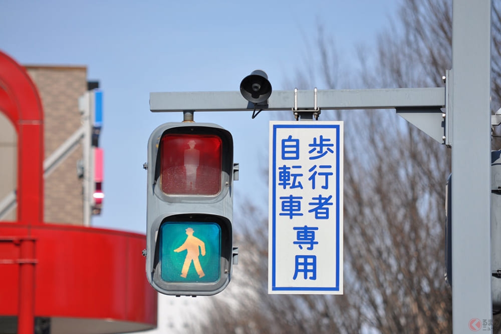 信号のない横断歩道に歩行者現る なぜ停止しないクルマ多い 理由は 急いでいた くるまのニュース 自動車情報サイト 新車 中古車 Carview