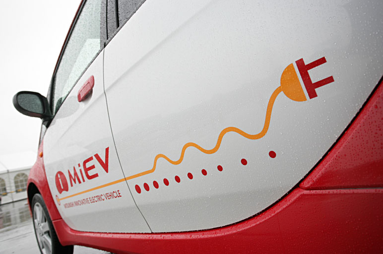 一充電で100km以上走る 三菱i MiEVの最新事情!