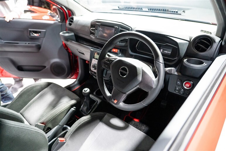 軽さは正義。660ccターボ×5MTのダイハツ「ミライース GR SPORT」は今すぐ市販OKな完成度…あとは「皆さんの声次第」