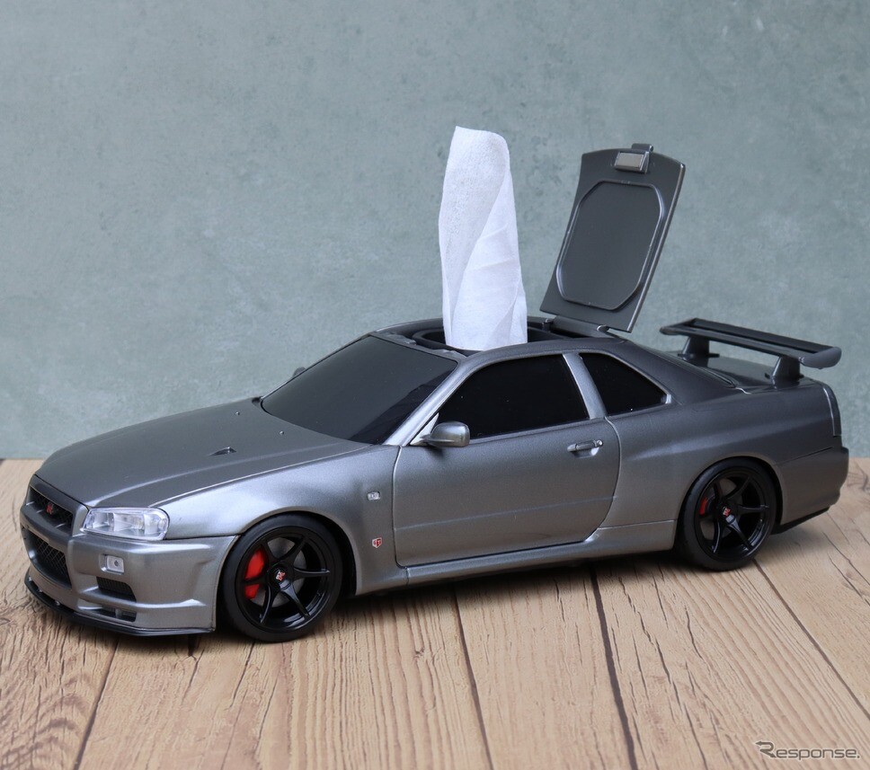 R34スカイラインGT-R型ウェットティッシュケース、新色ガンメタリックシルバー発売
