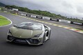 脳髄が溶ける珠玉のV12エンジンを堪能。ランボルギーニ「レヴエルト」がスーパーカーの新基準を打ち立てる