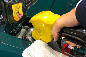 51年も「暫定の税金」ついに廃止！ ガソリンand軽油価格が安くなる！ 代案「走行距離課税」はナシの見通し