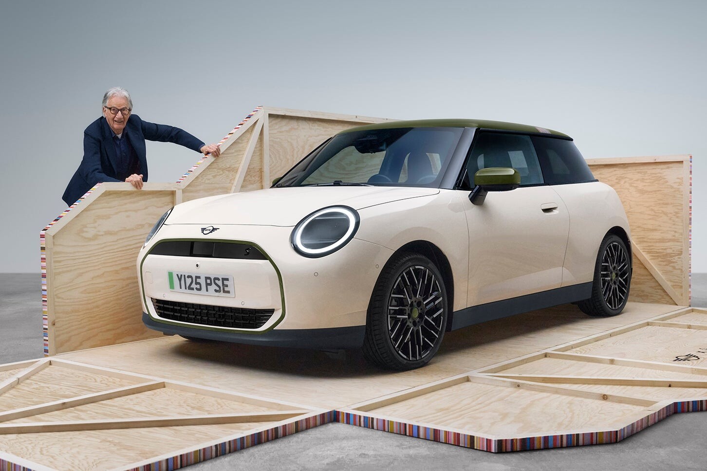 MINIとポール・スミスのコラボモデルがオシャレすぎる！ 2026年にも続々登場予定【ジャパンモビリティショー2025】