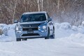 【軟派なSUVとは別次元】「アウトランダー」と「トライトン」が雪上で見せた“三菱四駆の頼もしさ”の正体とは