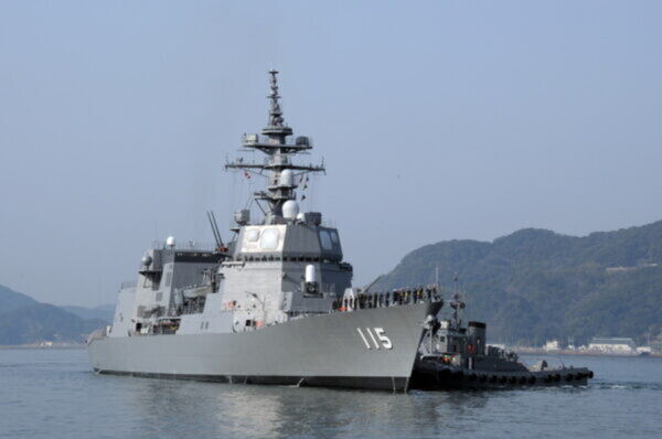 海自の「和製イージス艦」が中国海軍を監視！尖閣諸島の近海に相次ぎ出没 防衛省が画像を公開