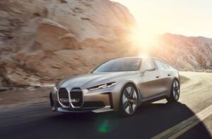 BMWが4ドアクーペEVの近未来像を形にした「BMWコンセプトi4」を発表！ 同社の電気駆動戦略における新時代のモデルとして2021年に市販版「i4」が生産へ