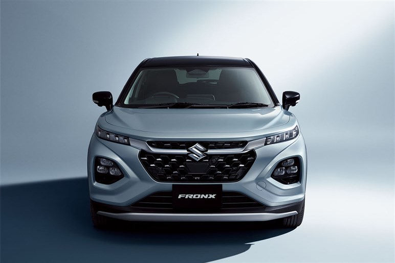 200万円台でも見栄え！ 「フロンクス」と「WR-V」買うならどっち？ 装備や走りでコスパ比較