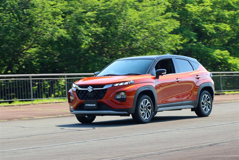 200万円台でも見栄え！ 「フロンクス」と「WR-V」買うならどっち？ 装備や走りでコスパ比較