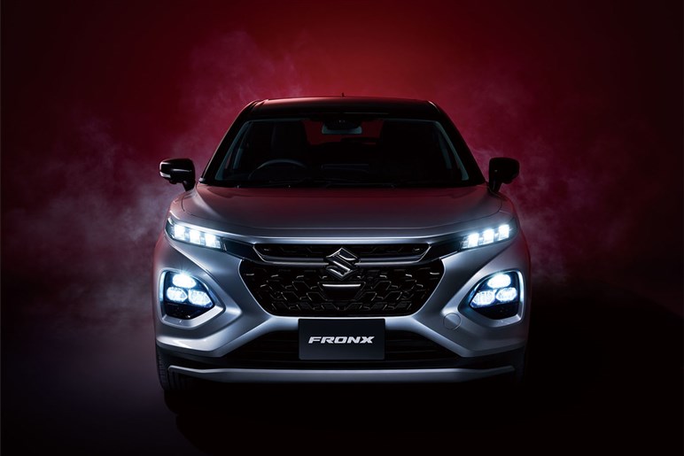 200万円台でも見栄え！ 「フロンクス」と「WR-V」買うならどっち？ 装備や走りでコスパ比較