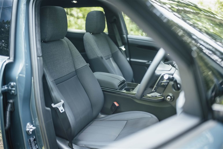 続々PHEV化で完成するレンジローバーの唯一無二の世界観。その裏で過激なV8モデルも準備中!?