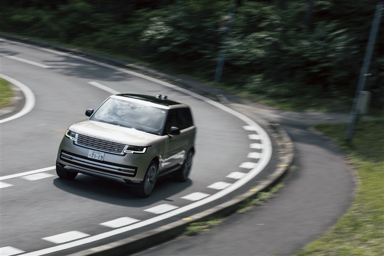 続々PHEV化で完成するレンジローバーの唯一無二の世界観。その裏で過激なV8モデルも準備中!?