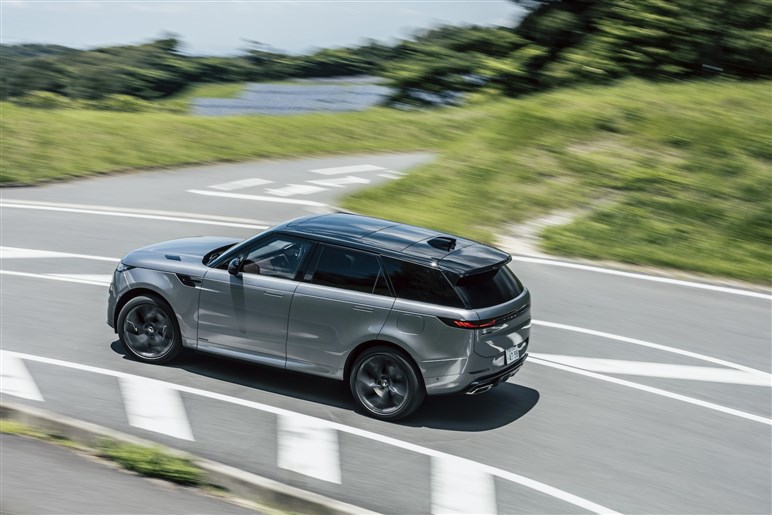 続々PHEV化で完成するレンジローバーの唯一無二の世界観。その裏で過激なV8モデルも準備中!?