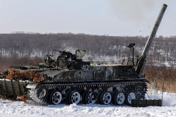 長い砲身が特徴 ロシア軍の“強力な自走迫撃砲”撃破される 複数のドローンで攻撃か？