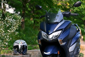 【スズキ バーグマンストリート125EX 試乗】125ccスクーター3兄弟で「最もラグジュアリー」である理由…伊丹孝弘