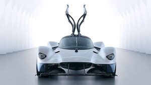 【訴訟】アストンマーティン ヴァルキリーに欠陥？5億円ハイパーカー購入以来、問題ばかり起きているとし、現在オーナーがアストン相手に訴訟！