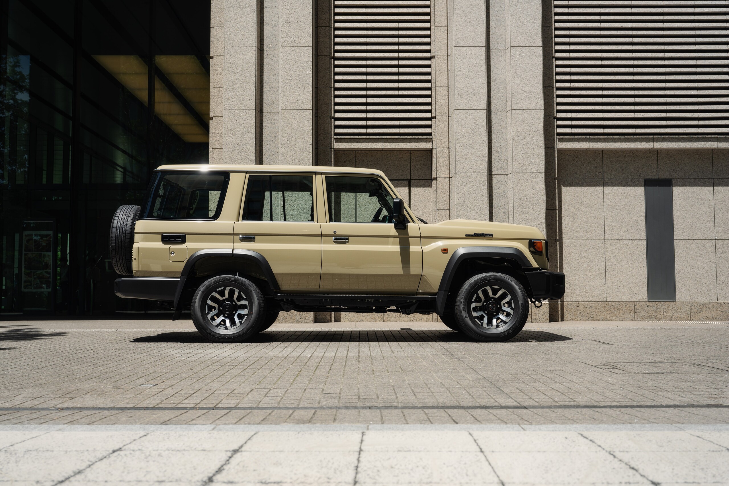 街中で乗っても面白い！──新型トヨタ・ランドクルーザー70試乗記