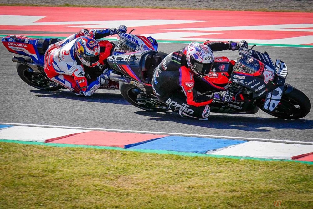 Motogp第3戦アルゼンチンgp アプリリアのアレイシ エスパルガロ選手が勝利 世界選手権で初優勝を記録 バイクのニュース 自動車情報サイト 新車 中古車 Carview
