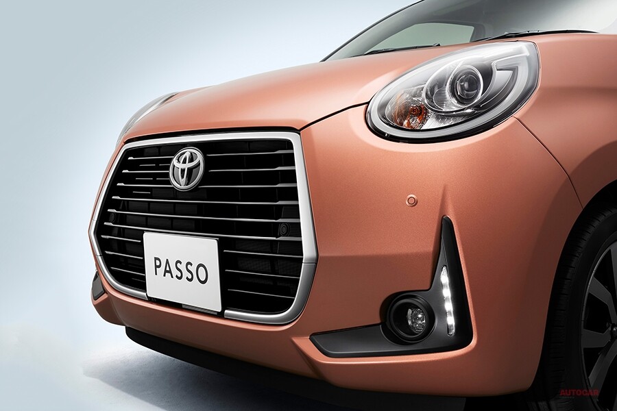 トヨタ・パッソ改良新型　マイナーチェンジで、大開口フロントグリルに