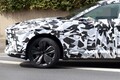 【初撮影】マツダの新型電動SUV「CX-6e」は、流麗なクーペ風デザインでカッコいいこと間違いナシ!?