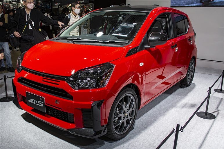 痛快かっとび軽ターボはなんと4ナンバーだった！　性能も見た目も乗り手を選んだ初代スズキ「アルトワークス」