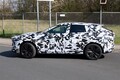 【初撮影】マツダの新型電動SUV「CX-6e」は、流麗なクーペ風デザインでカッコいいこと間違いナシ!?